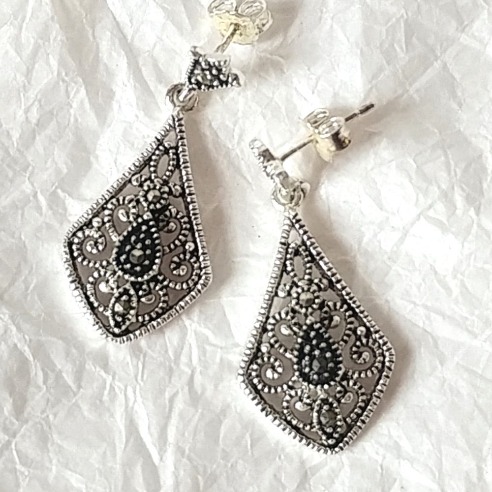 MARCASITE FILIGREE DROP EARRINGS - SILVERTONE - FOR PIERCED EARS